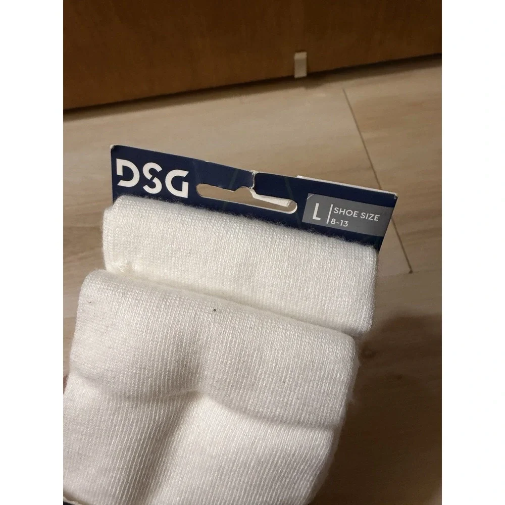 NWT DSG Sanitary Baseball Socks Size Large 8-13 Adult White 2 Pairs